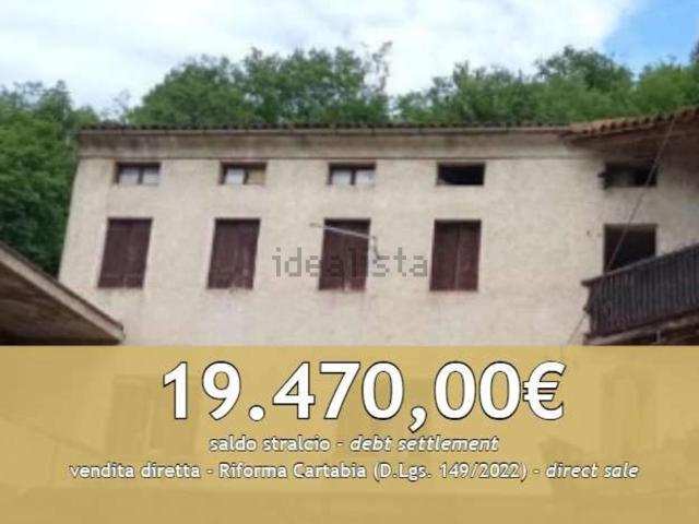 Appartamento in vendita di 524 m² in Via Albero Bassi