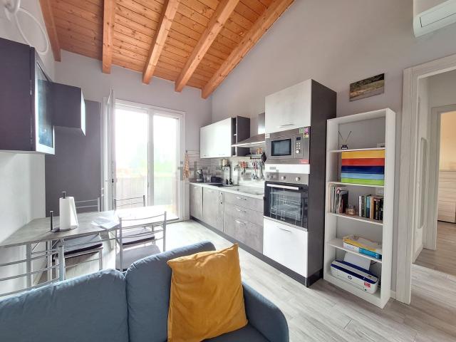 Appartamento in vendita di 52 m² in Via Ghizzoni Ettore, 11