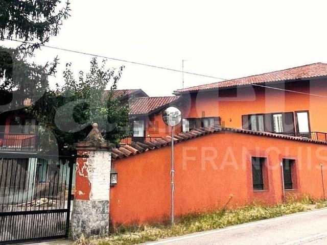 Appartamento in vendita di 530 m² in Via Rondissone, 98