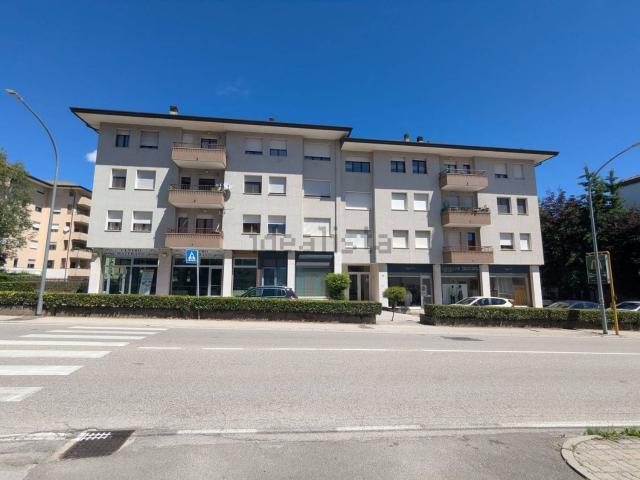 Appartamento in vendita di 57 m² in Via Col di Lana, 86