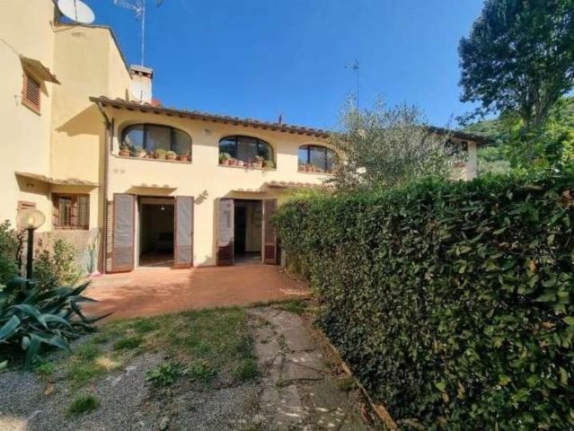 Appartamento in vendita di 57 m² in Via del Glicine