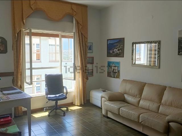 Appartamento in vendita di 57 m² in Via Dogali