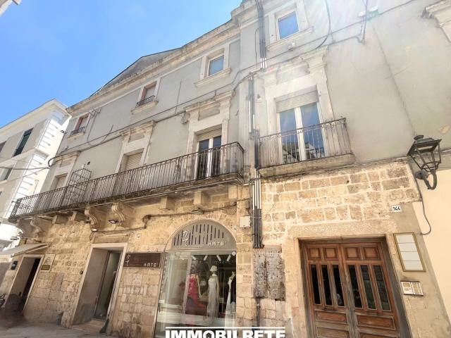 Appartamento in vendita di 543 m² in Corso Federico II di Svevia