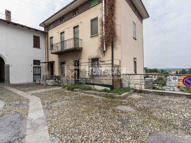 Appartamento in vendita di 54 m² in Piazza Vittorio Veneto, 1