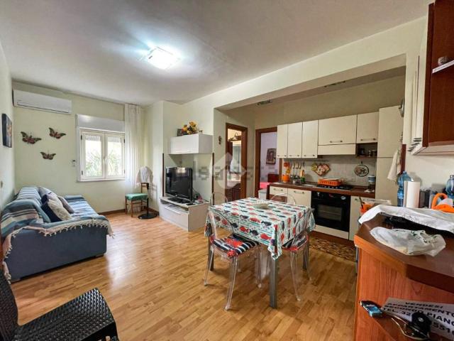 Appartamento in vendita di 54 m² in Strada Statale 18 Tirrena Inferiore, 9