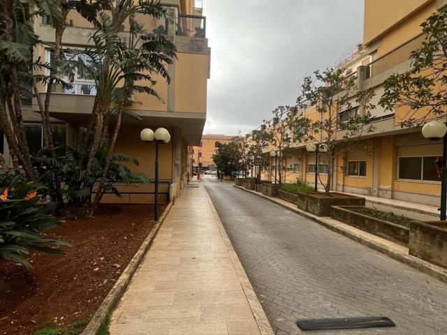 Appartamento in vendita di 54 m² in Via Imperatore Federico, 70