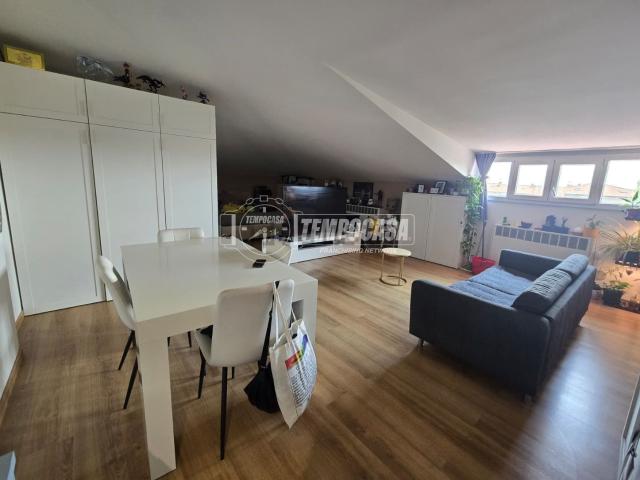 Appartamento in vendita di 54 m² in Via Longarola