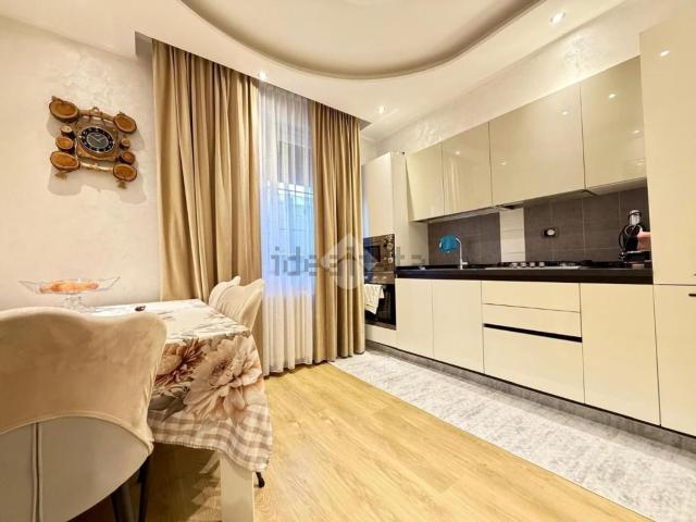 Appartamento in vendita di 54 m² in Via Monsignor G.Carenzi, 8