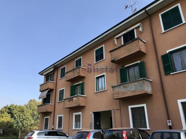 Appartamento in vendita di 54 m² in Via per Carpiano, 45
