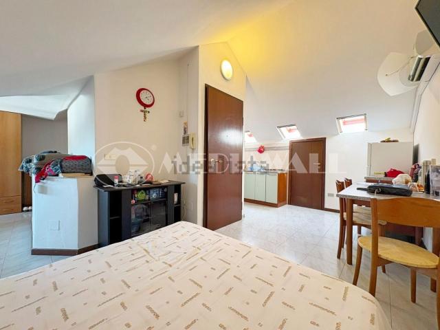 Appartamento in vendita di 54 m² in Viale Aprilia Marittima, 25