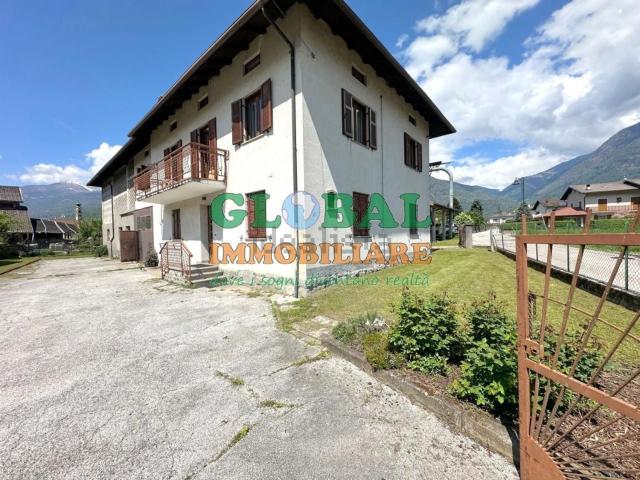 Appartamento in vendita di 550 m² in Via Spin, 1
