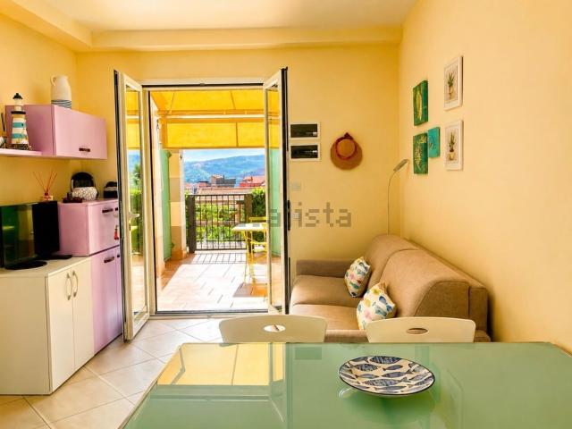 Appartamento in vendita di 55 m² in Strada Civezza