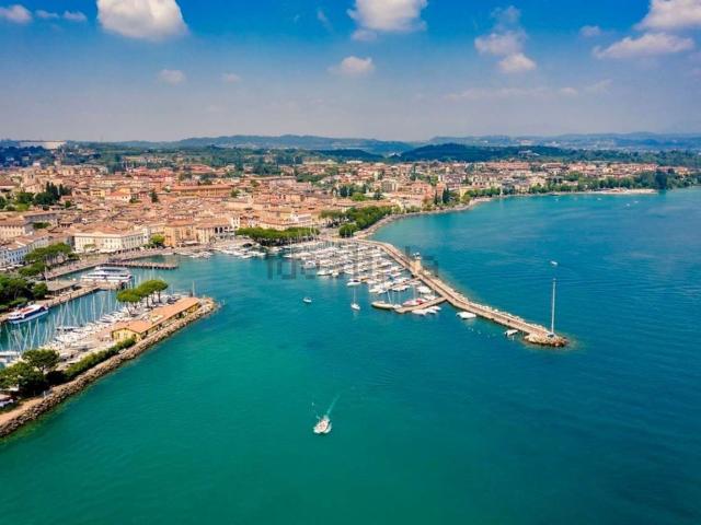 Appartamento in vendita di 55 m² in Via al Vittoriale, 12