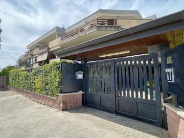 Appartamento in vendita di 55 m² in Via C. A. dalla Chiesa, 74