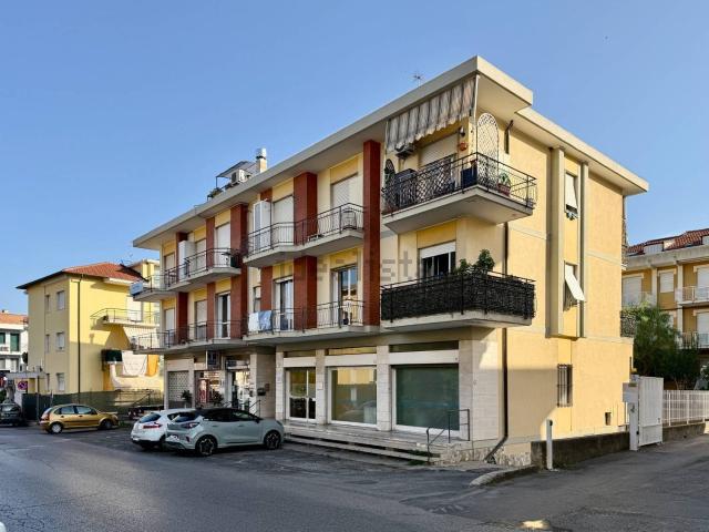 Appartamento in vendita di 55 m² in Via Diano Castello, 29