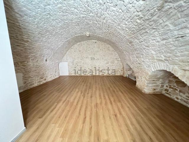 Appartamento in vendita di 55 m² in Via Fioni, 27
