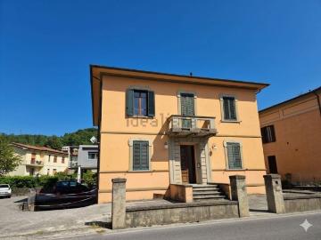 Appartamento in vendita di 55 m² in Via Francesco Azzi, 48