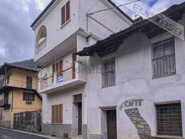 Appartamento in vendita di 55 m² in Via Maestra, 30