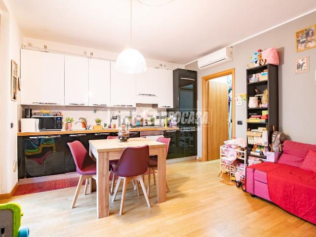 Appartamento in vendita di 55 m² in Via Massimo D&apos Antona, 21