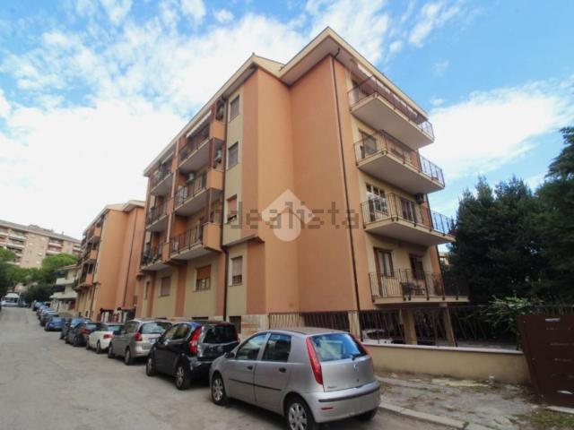 Appartamento in vendita di 55 m² in Via Monti Simbruini, 3