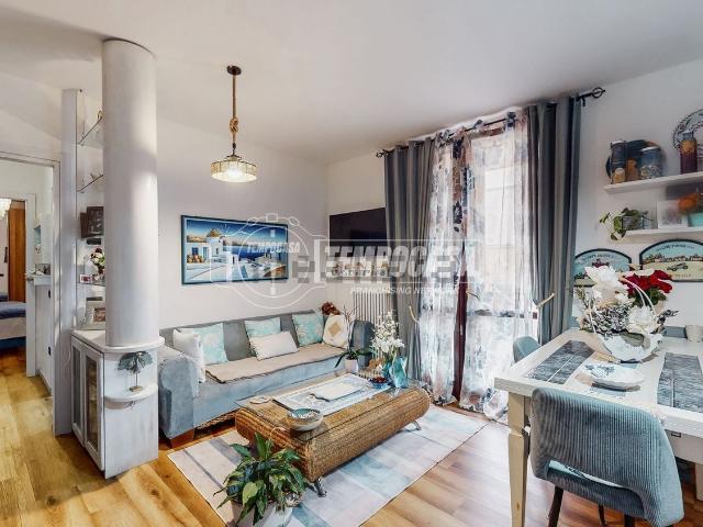 Appartamento in vendita di 55 m² in Via Modena, 81