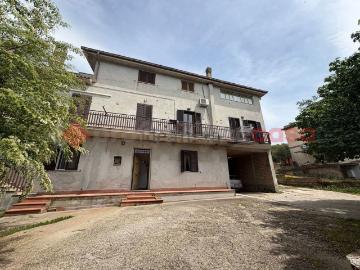 Appartamento in vendita di 55 m² in Via Nettunense, 105