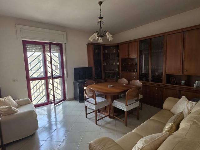 Appartamento in vendita di 55 m² in Via Nolana, 79