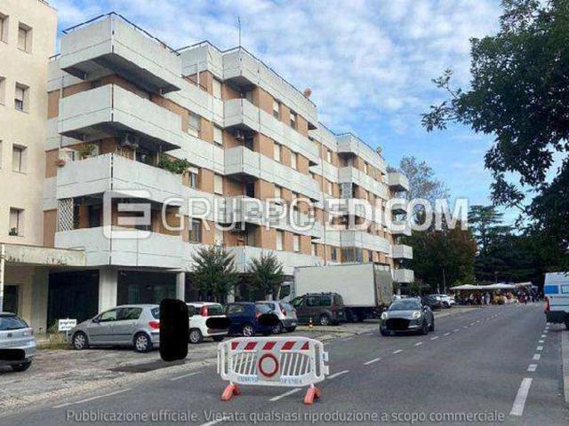 Appartamento in vendita di 55 m² in Viale Viareggio, 34