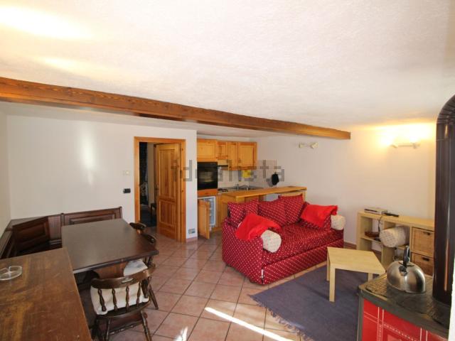 Appartamento in vendita di 56 m² in Frazione Tuson, 11