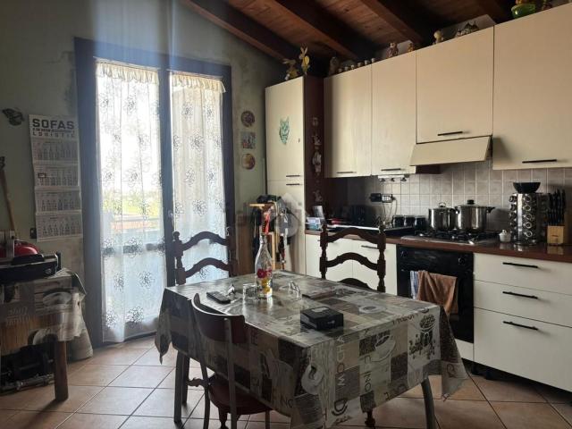 Appartamento in vendita di 56 m² in Via Cisa, 95