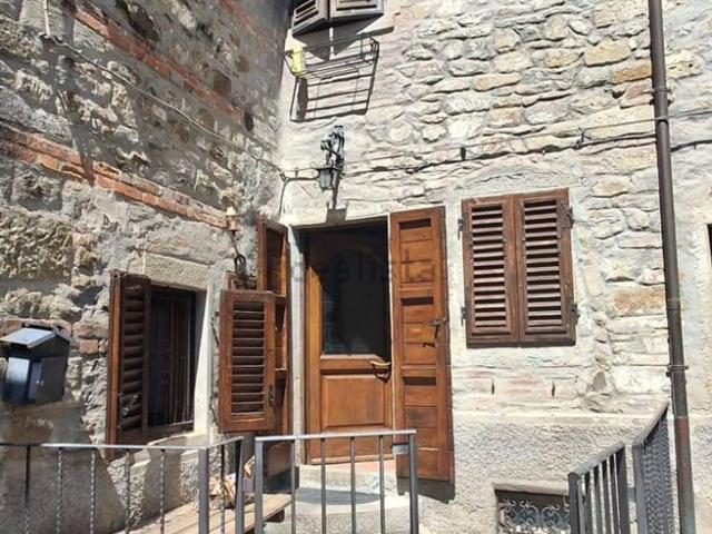 Appartamento in vendita di 56 m² in Via del Castello, 89