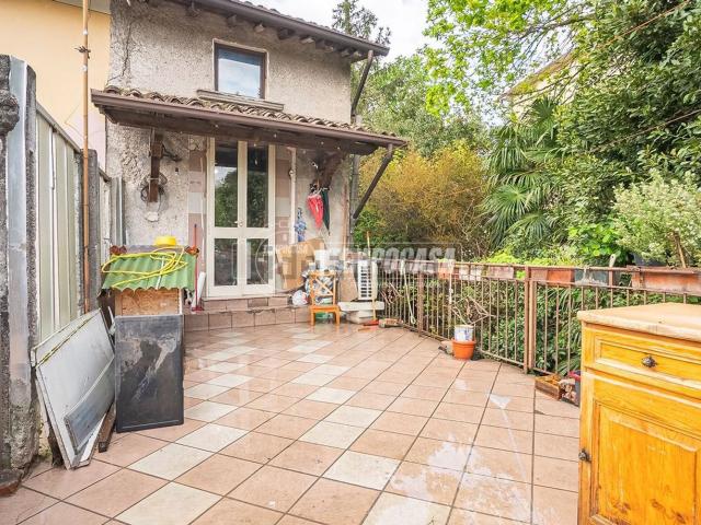 Appartamento in vendita di 56 m² in Via Pietro Zocchi Alberti, 34