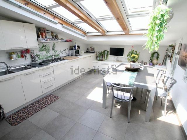 Appartamento in vendita di 70 m² in Viale Falconera, 4