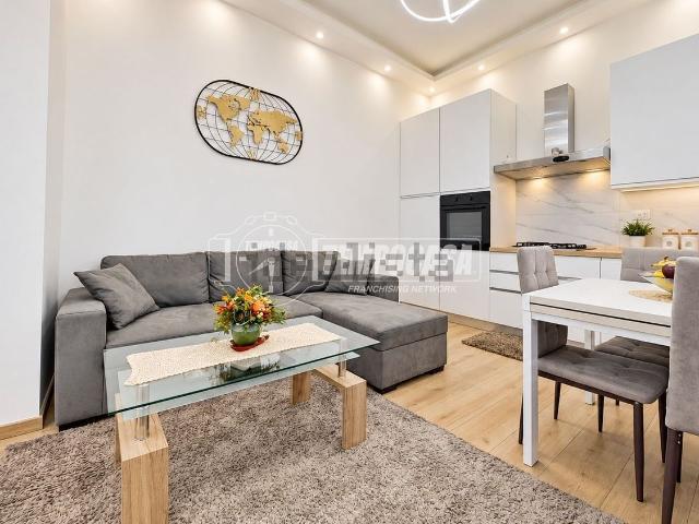 Appartamento in vendita di 56 m² in Viale Vittorio Veneto, 14