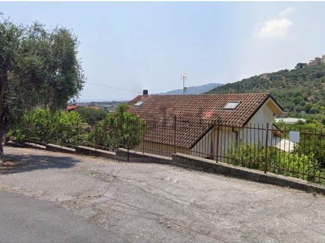 Appartamento in vendita di 571 m² in Via Isabella Lantero, 8