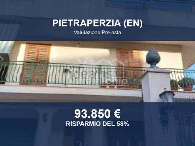 Appartamento in vendita di 572 m² in Via Guarnaccia, 55