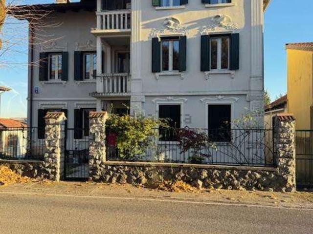 Appartamento in vendita di 578 m² in Viale Guglielmo Marconi, 45