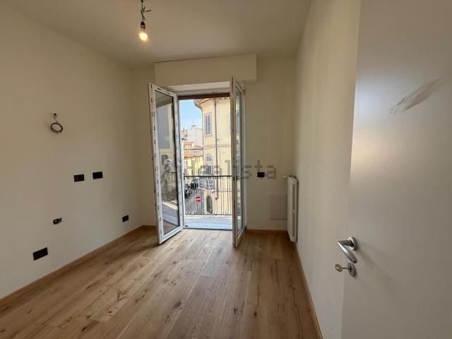 Appartamento in vendita di 58 m² in Borgo San Frediano, 1