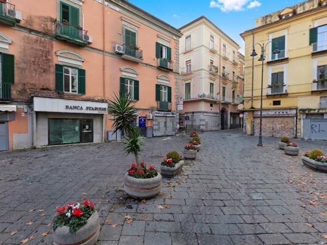 Appartamento in vendita di 58 m² in Largo Marchese de Turris, 14