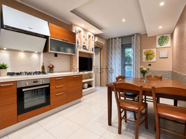 Appartamento in vendita di 58 m² in Via Achille Grandi, 65