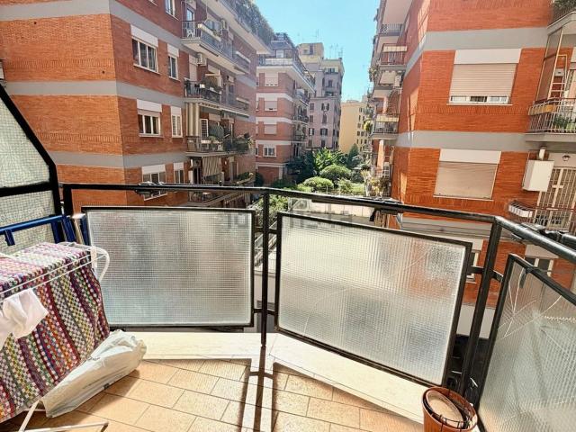 Appartamento in vendita di 58 m² in Via di Donna Olimpia, 14