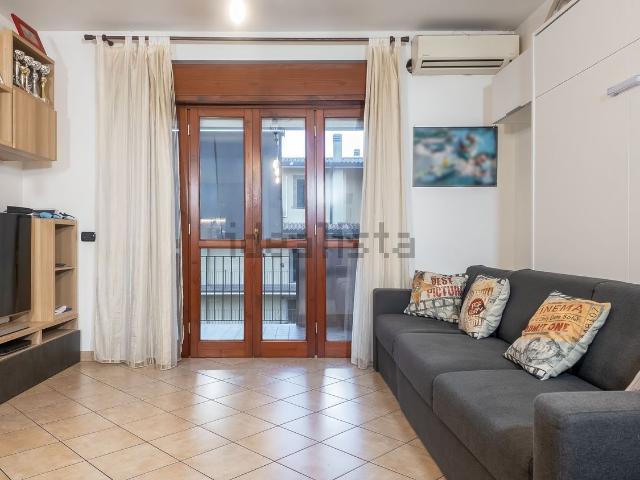 Appartamento in vendita di 58 m² in Viale del Lavoro, 8
