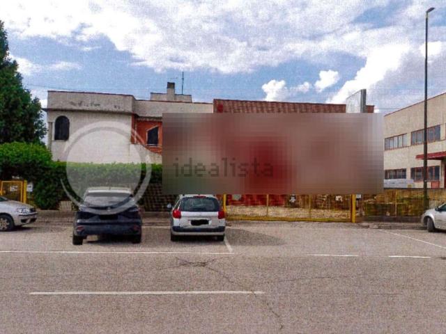 Appartamento in vendita di 592 m² in Viale Europa