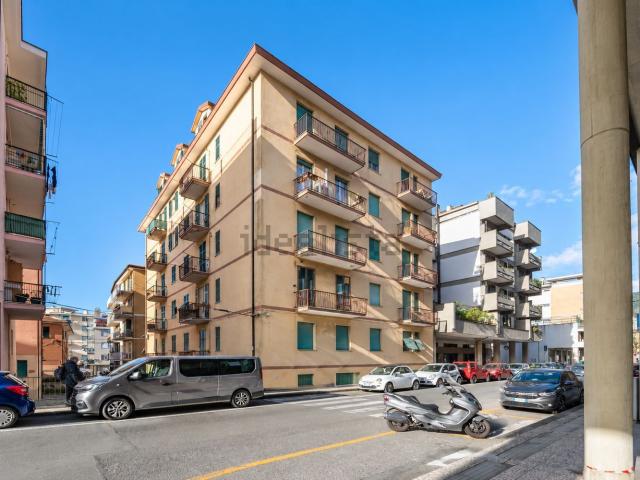 Appartamento in vendita di 63 m² in Via Urso de Segestro, 11