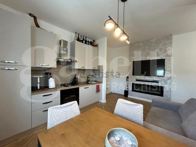 Appartamento in vendita di 63 m² in Via del Parco