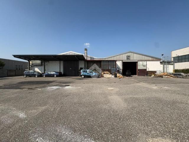 Appartamento in vendita di 600 m² in Via Crosa, 46