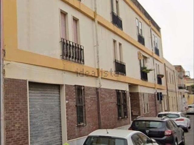 Appartamento in vendita di 600 m² in Via Montecuccoli, 14