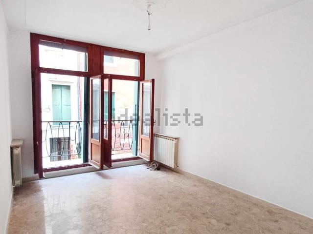 Appartamento in vendita di 60 m² in Calle dei Miracoli, 6001