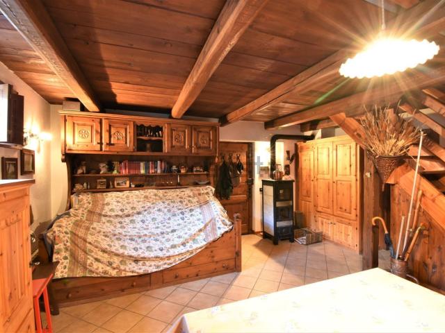 Appartamento in vendita di 60 m² in Frazione Rollieres, 32