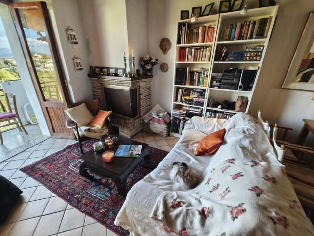 Appartamento in vendita di 60 m² in Piazza della Chiesa, 2